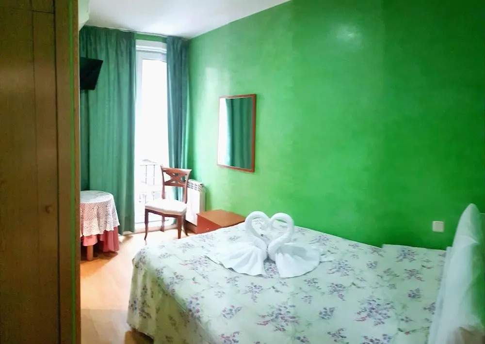Hostal Naranjos