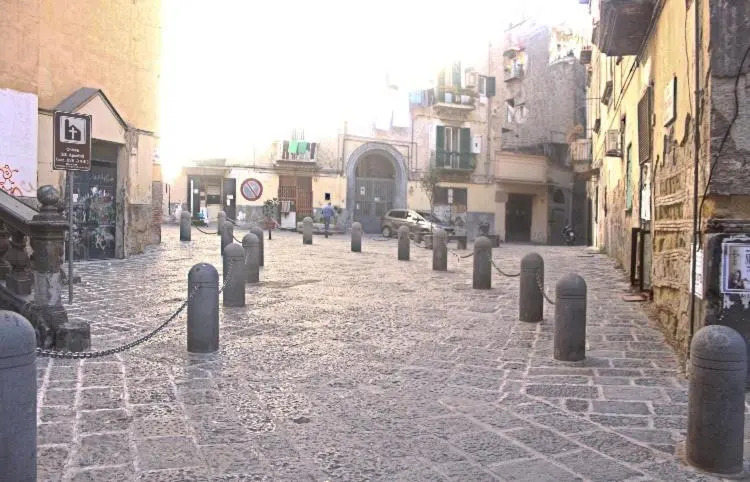 Santi Apostoli House