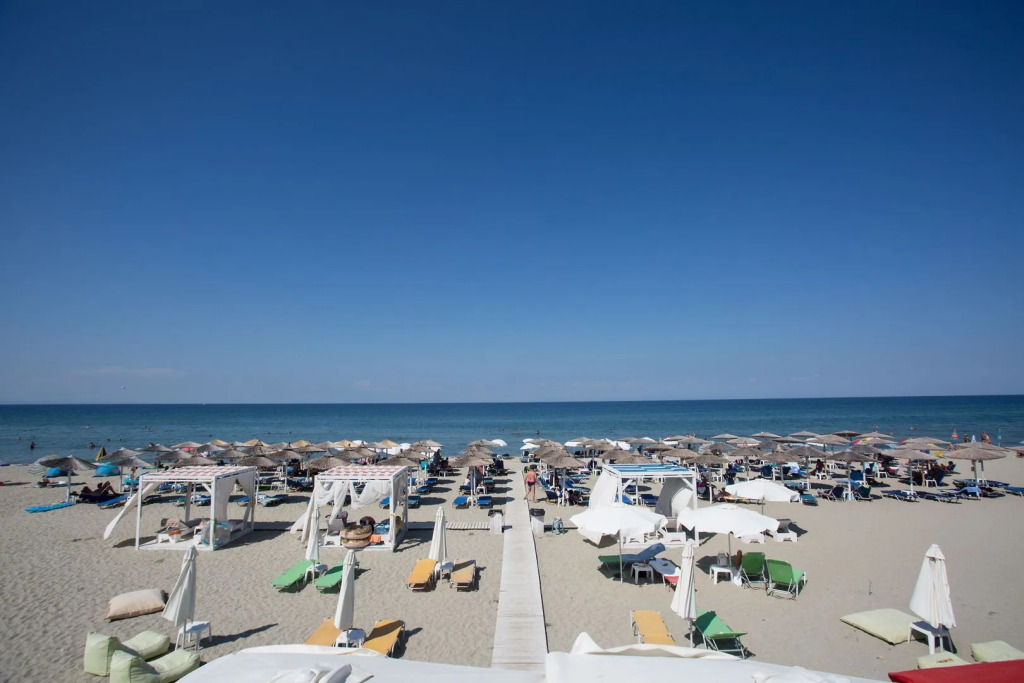 Hotel Evilion Sea And Sun