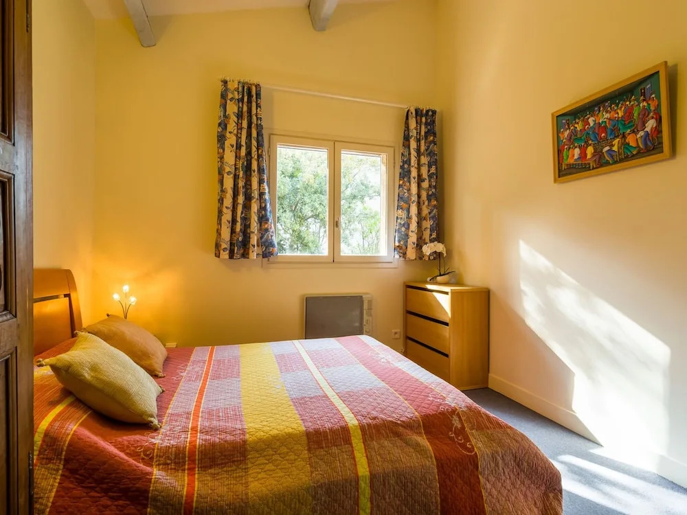 Villa in Hyères near Beach & Pool