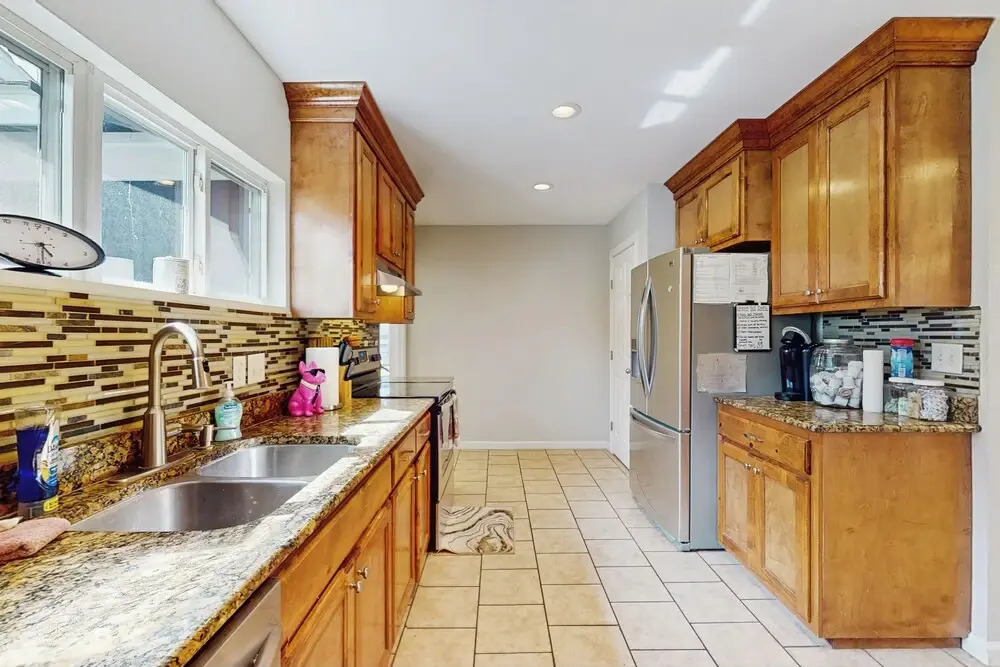 Wine Country Retreat w/ Yard: 1 Mi to Main Street