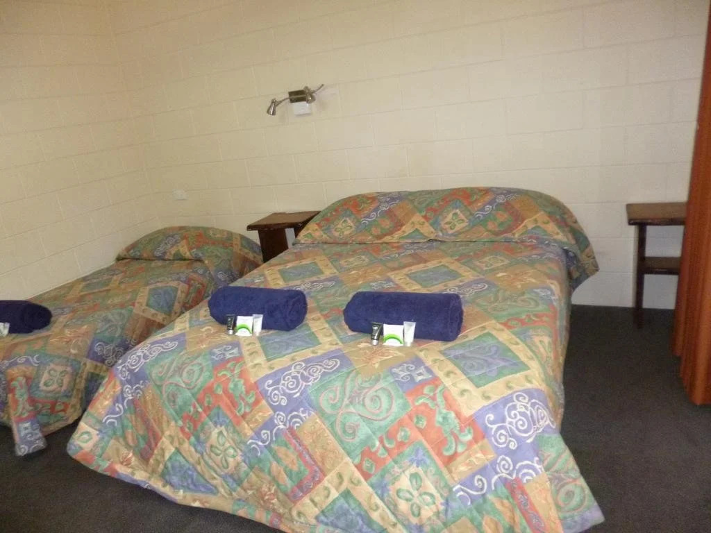 Cow Bay Hotel Motel