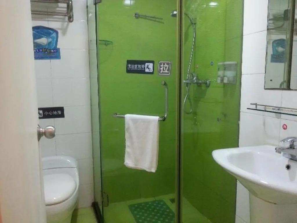 7Days Inn Shenzhen Huagqiangbei Yannan Subway Station