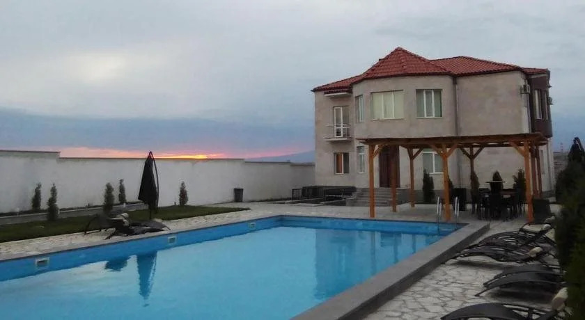Ossanna Hotel