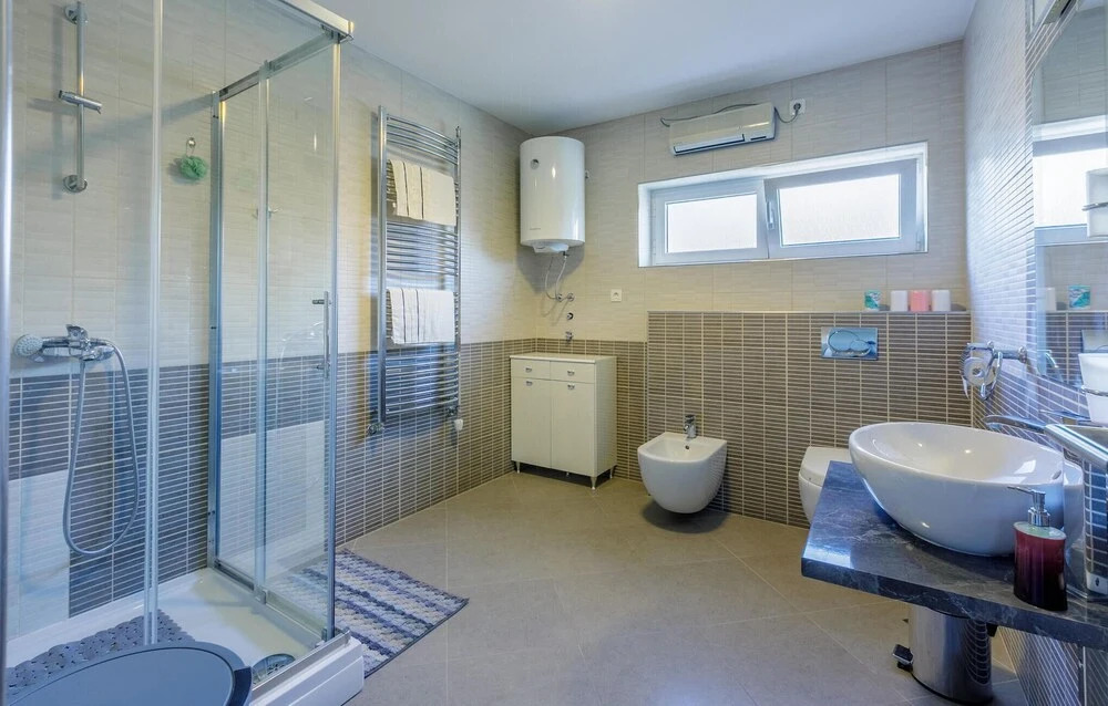 Amazing Apartment in Crikvenica With Wifi and 3 Bedrooms