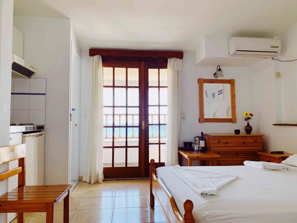 Potokaki Beachfront Hotel
