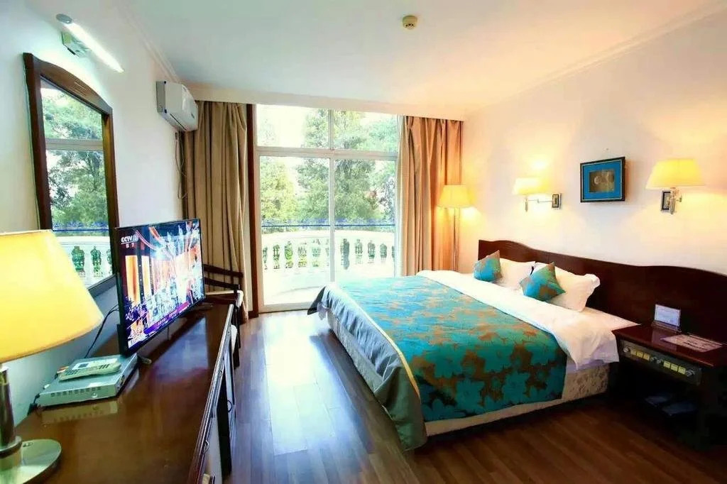 Guancanghai Resort