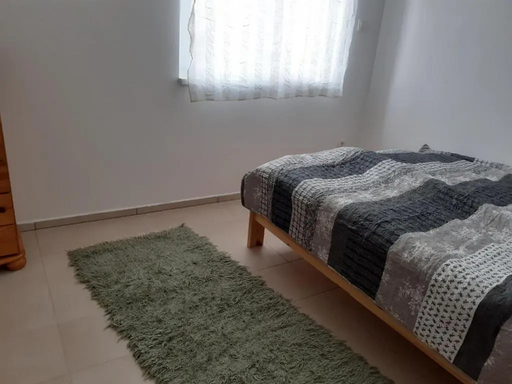 Mulató utca 1, 8 személyre