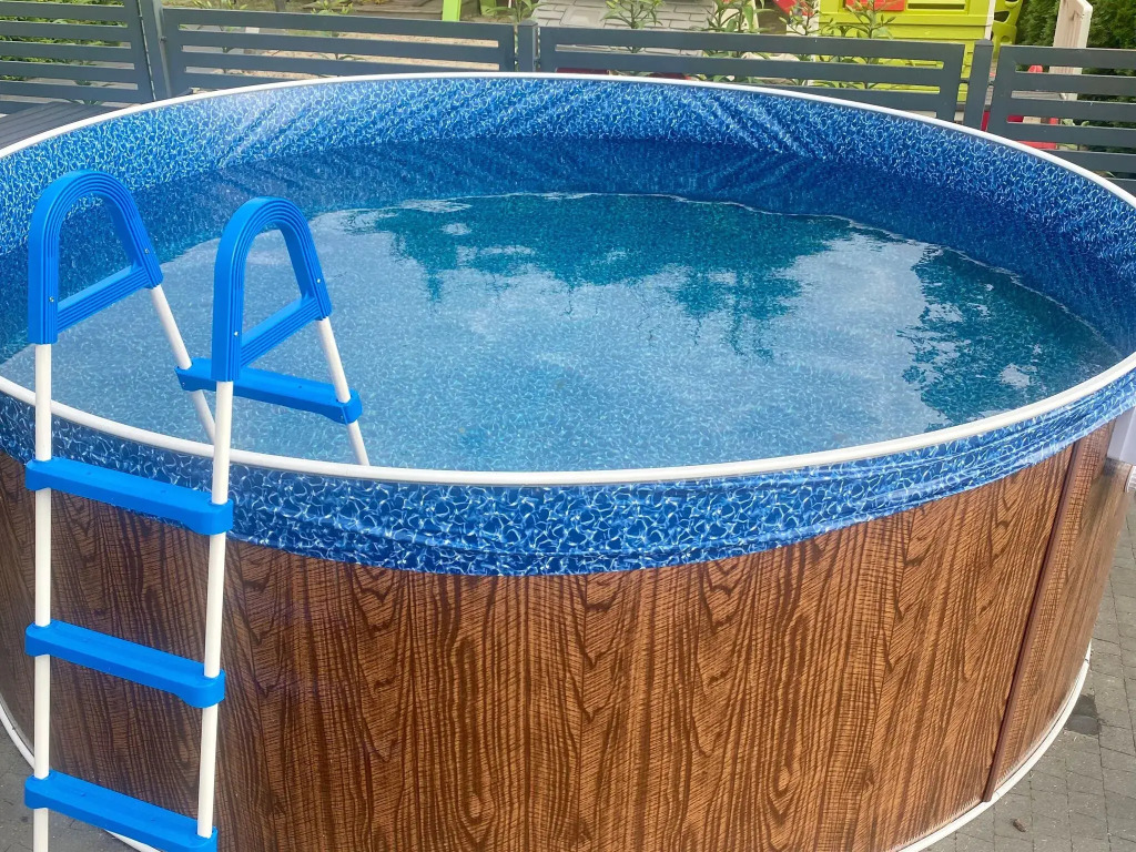 Holiday Home in Dziwnowek with Pool & Beach