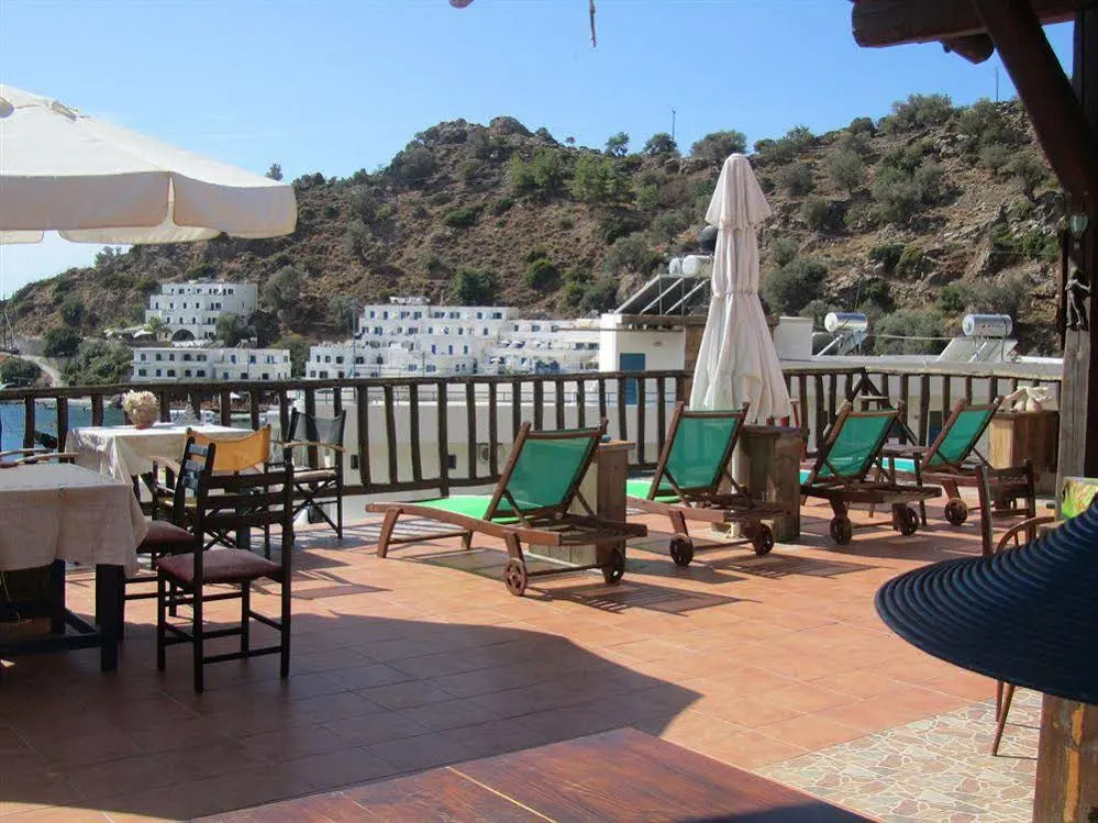 Oasis Hotel