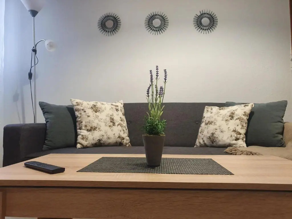 LUNA-Guest Rooms