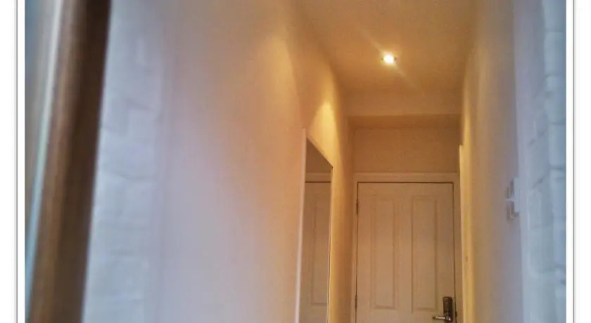 London Hythe Close Rooms to Let