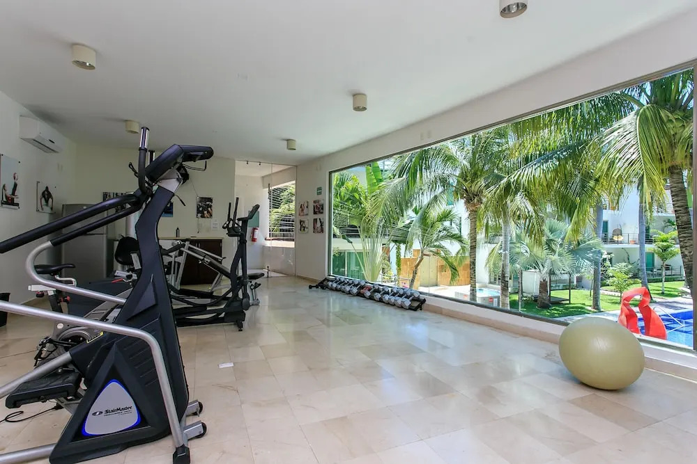 Penthouse via 38 Laguna by Stella Rentals