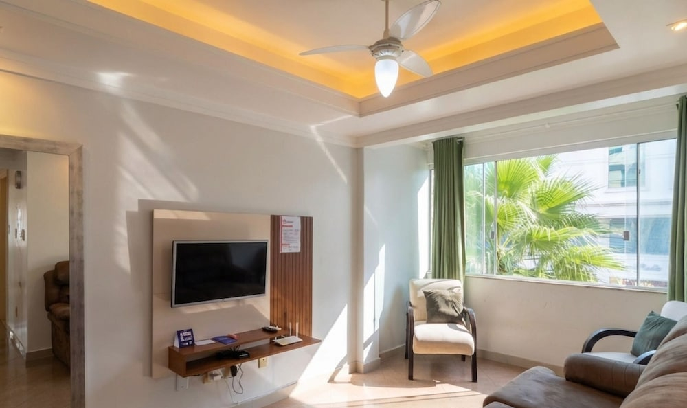 Apt w/ Suite 30 m From the sea in Itapema Cae0103