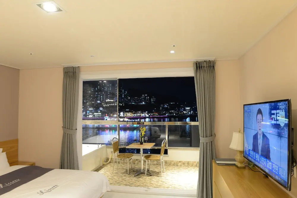 Lium Spa Hostel