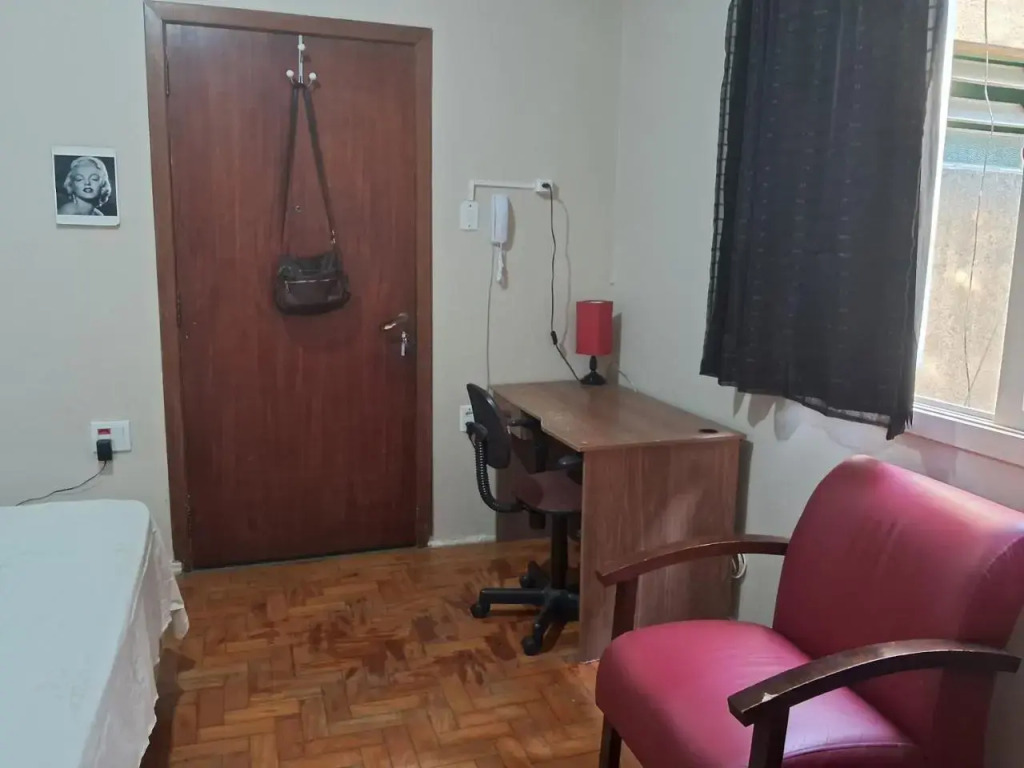 Pequeno e aconchegante Studio, bem localizado