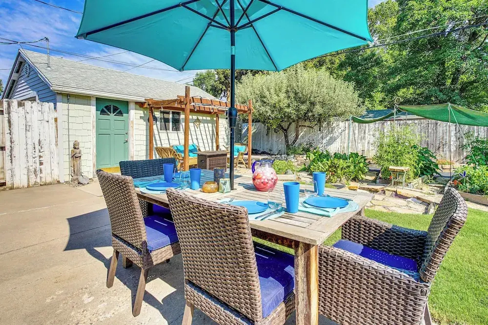 Near Hiking, Dining & Parks! Sunny SLC Retreat