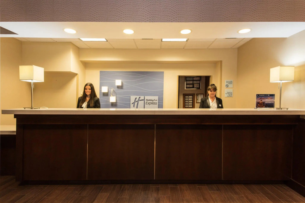Holiday Inn Express Hotel & Suites Tampa-Oldsmar by IHG