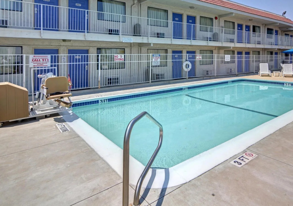 Motel 6 Fort Worth, TX East