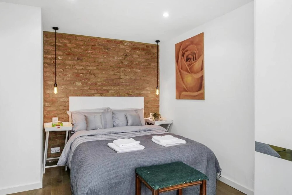 Livestay- Trendy 1bed With Balcony in Westminster