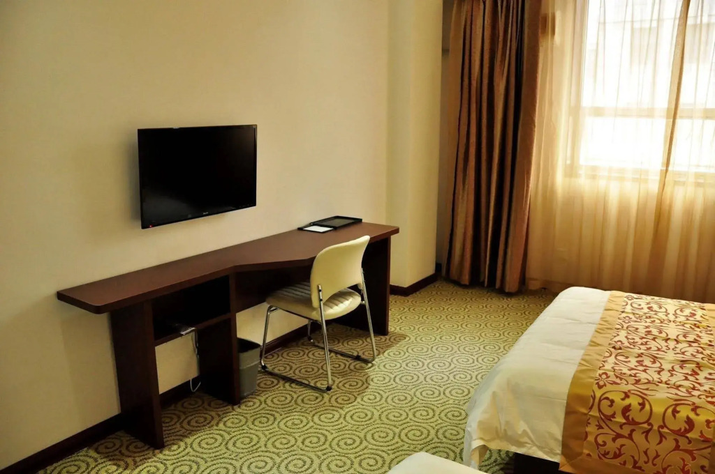 Dalian Free Trade Center Hotel