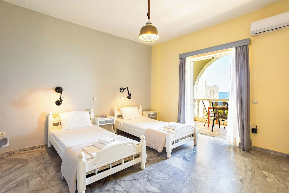 Beachfront Nest Memi Koroni-seaheaven House A3
