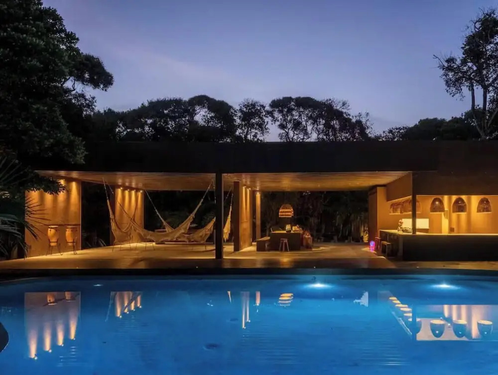 Suíte em Villa Pé na Areia com Design Exclusivo