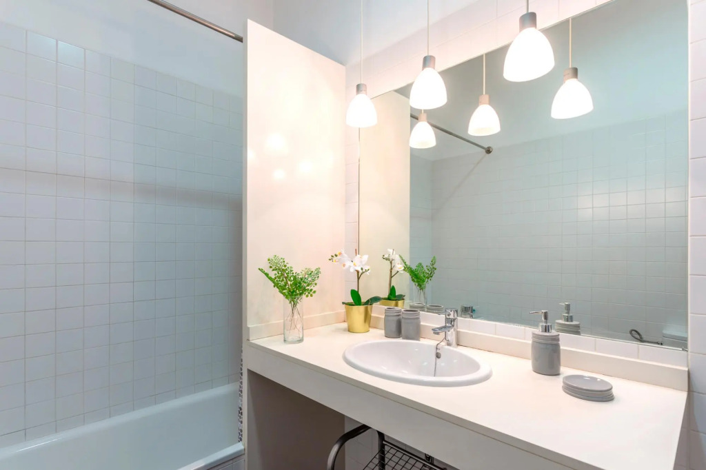 Fabulous Apartment Close to Commercial Area. Larios