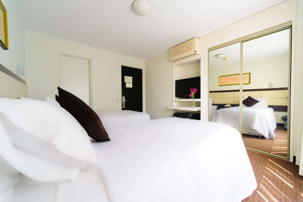 Roosevelt Hotel & Suites