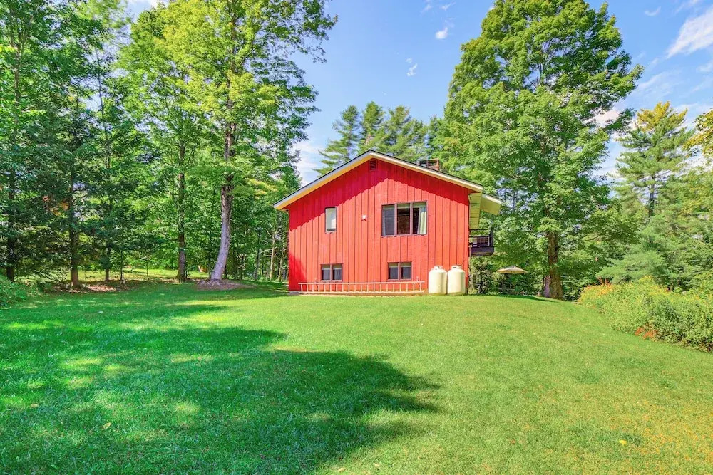 Inviting Vermont Home On Mount Ascutney