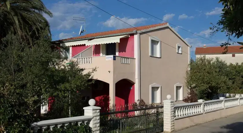 Apartments Ivona