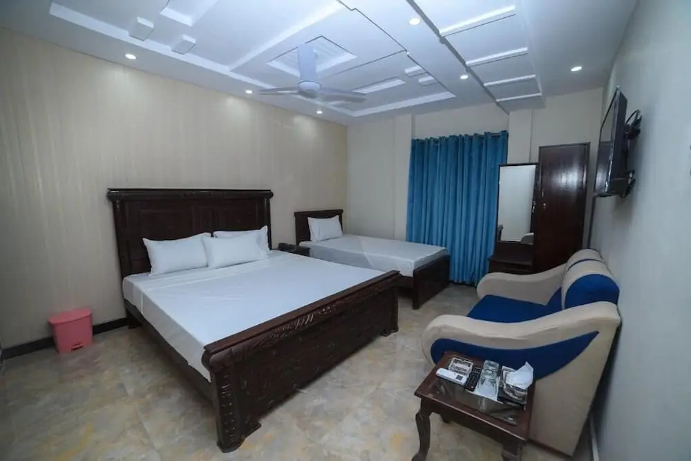 Royal Blue inn Hotel
