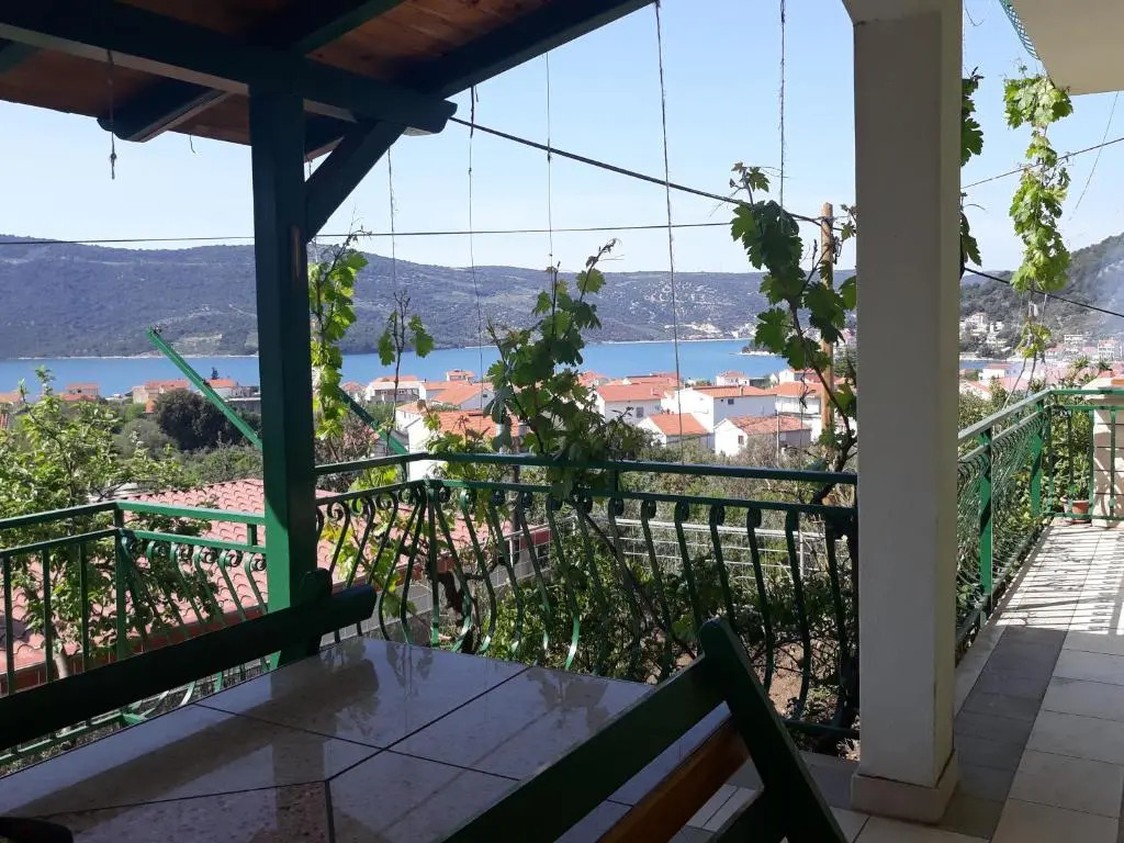 Apartments Mornar