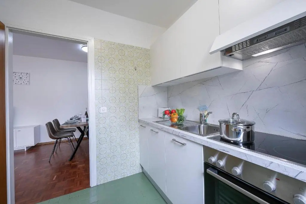 Lido Apartment