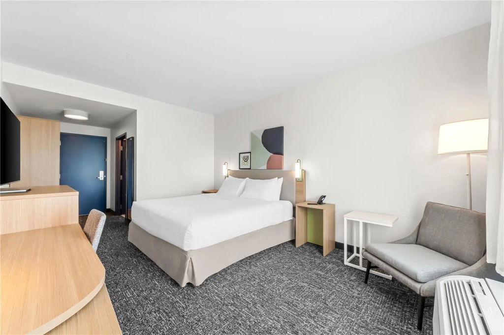 Spark by Hilton Victoria