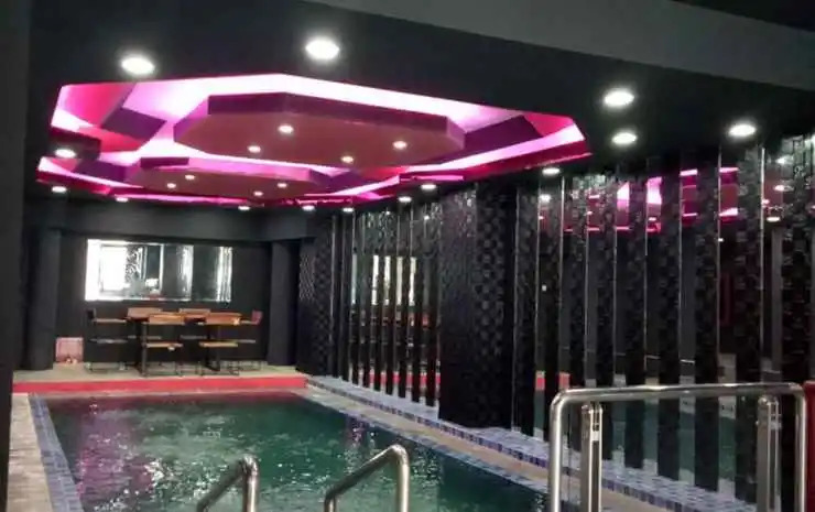 Urbanview Hotel near Pantai Losari Makassar