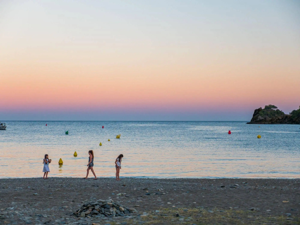 Cala Montjoi