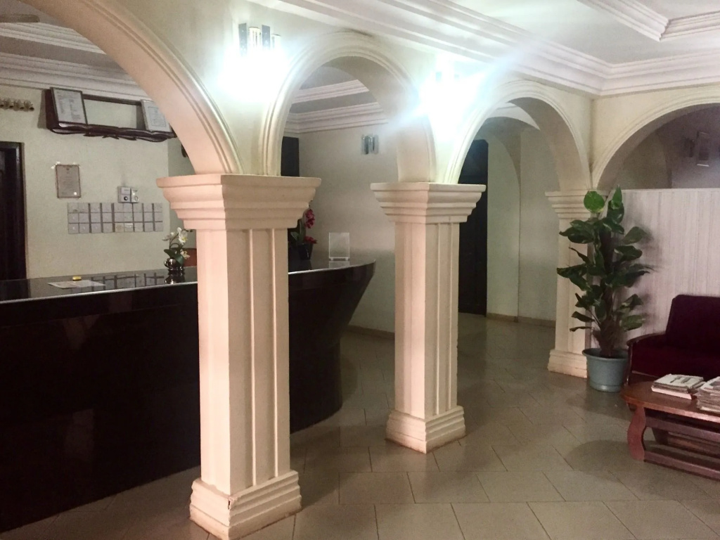 Crown Premier Hotel