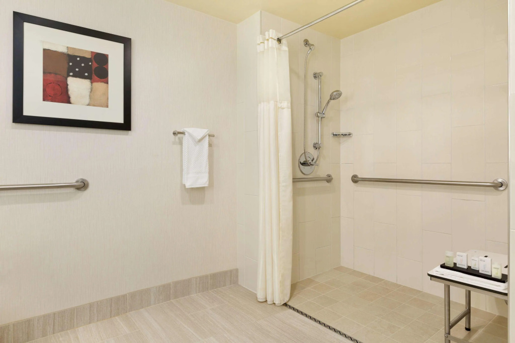 Embassy Suites by Hilton Chicago North Shore Deerfield