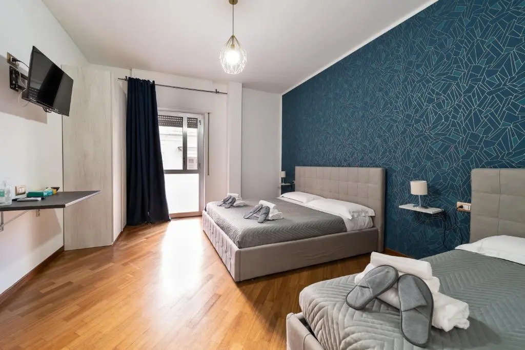 Dante 138 Class rooms & apartments