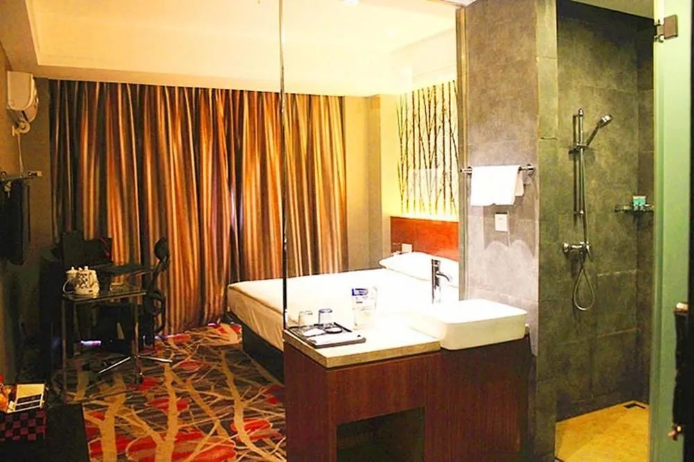 Jiujiang Tianhai Concept Hotel
