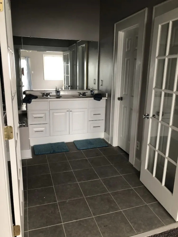 Mariners Cove 4 Bedroom Cottage by RedAwning