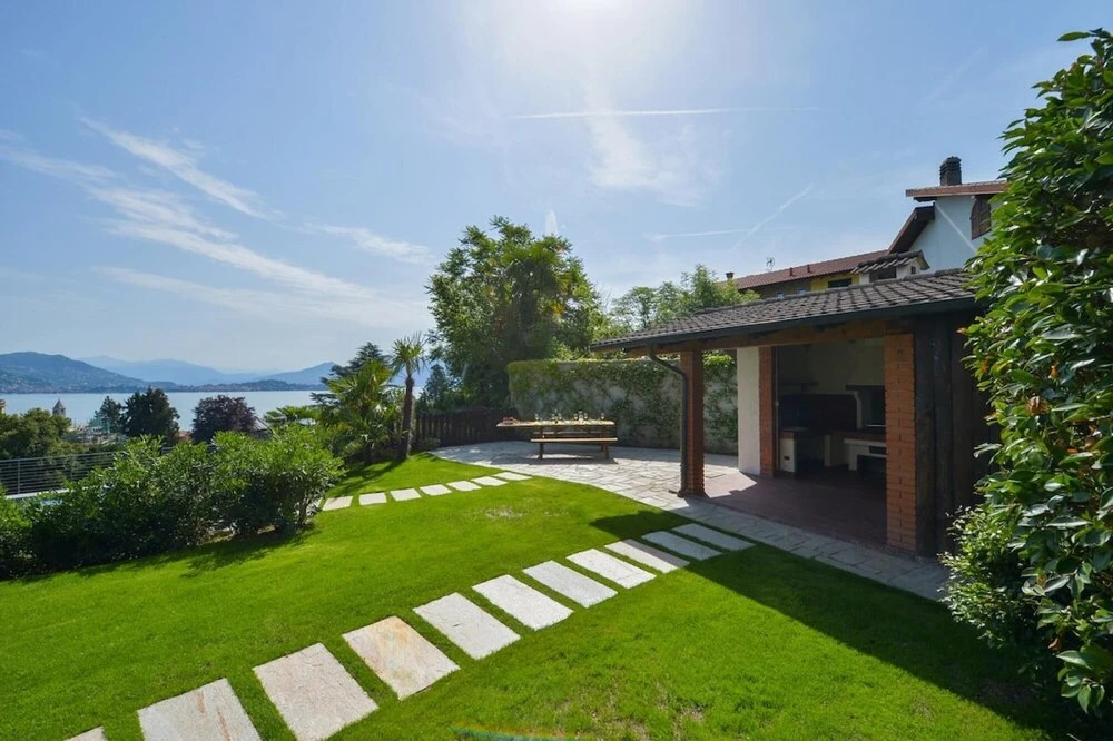 The View-wind Design apt With Terrace Lake View
