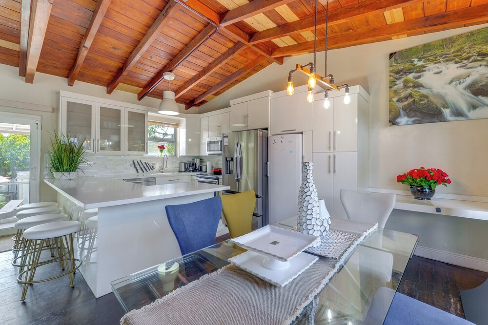 Oakland Park Gem w/ Year-round Pool, 4 Mi to Beach