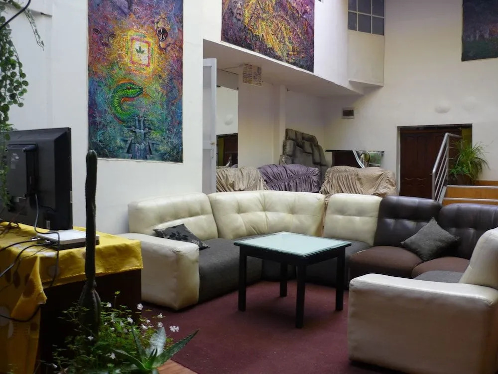Casa Inn Hostal