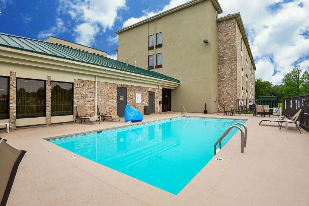 Super 8 by Wyndham Alexandria LA