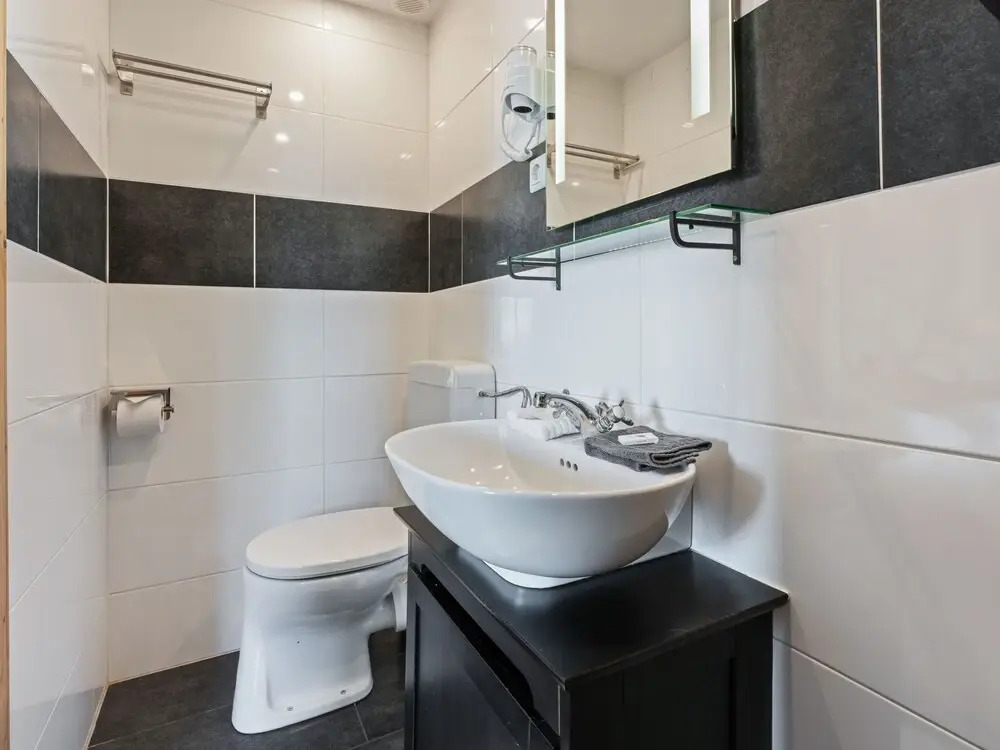 Tranquil Apartment With Sauna, Fitness Room, Garden, Terrace