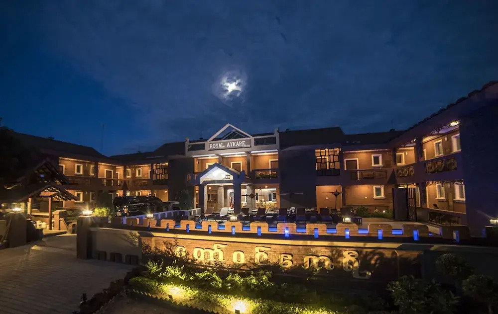 Royal Aykare Lodge