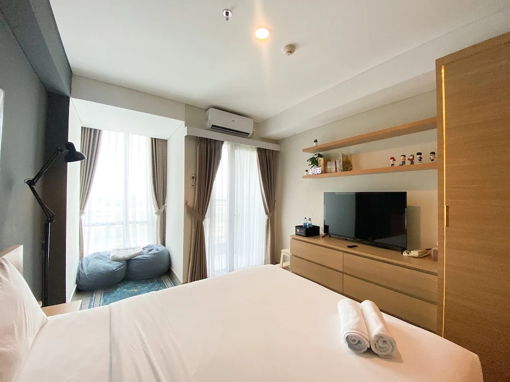 Simply Look And Warm Studio Room Tamansari Iswara Apartment