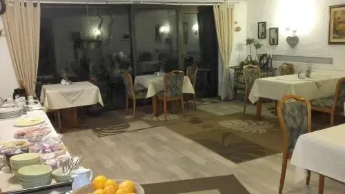 Top Hotel Garni, Modus Hotelbetriebe GmbH